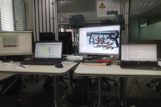 1725412101628853.jpg 南非奔馳VC調試_德國廣州