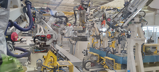 1725415461927635.jpg 吉利極氪杭州灣地板線